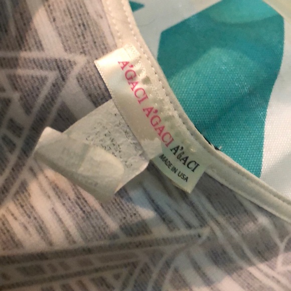 👀🤩CROP TOP👀🤩 - Picture 2 of 3